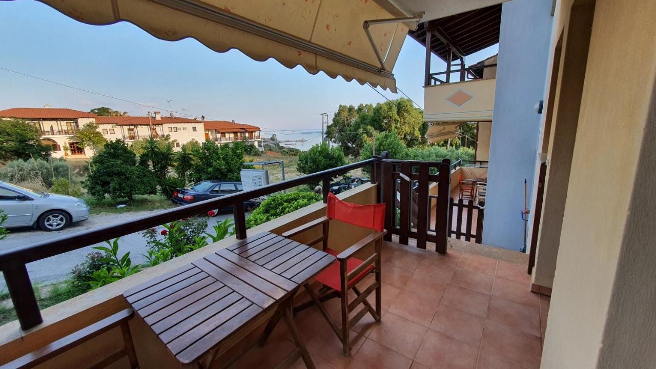 Ferienwohnung Pansion Fani Ouranoupoli Exterior foto