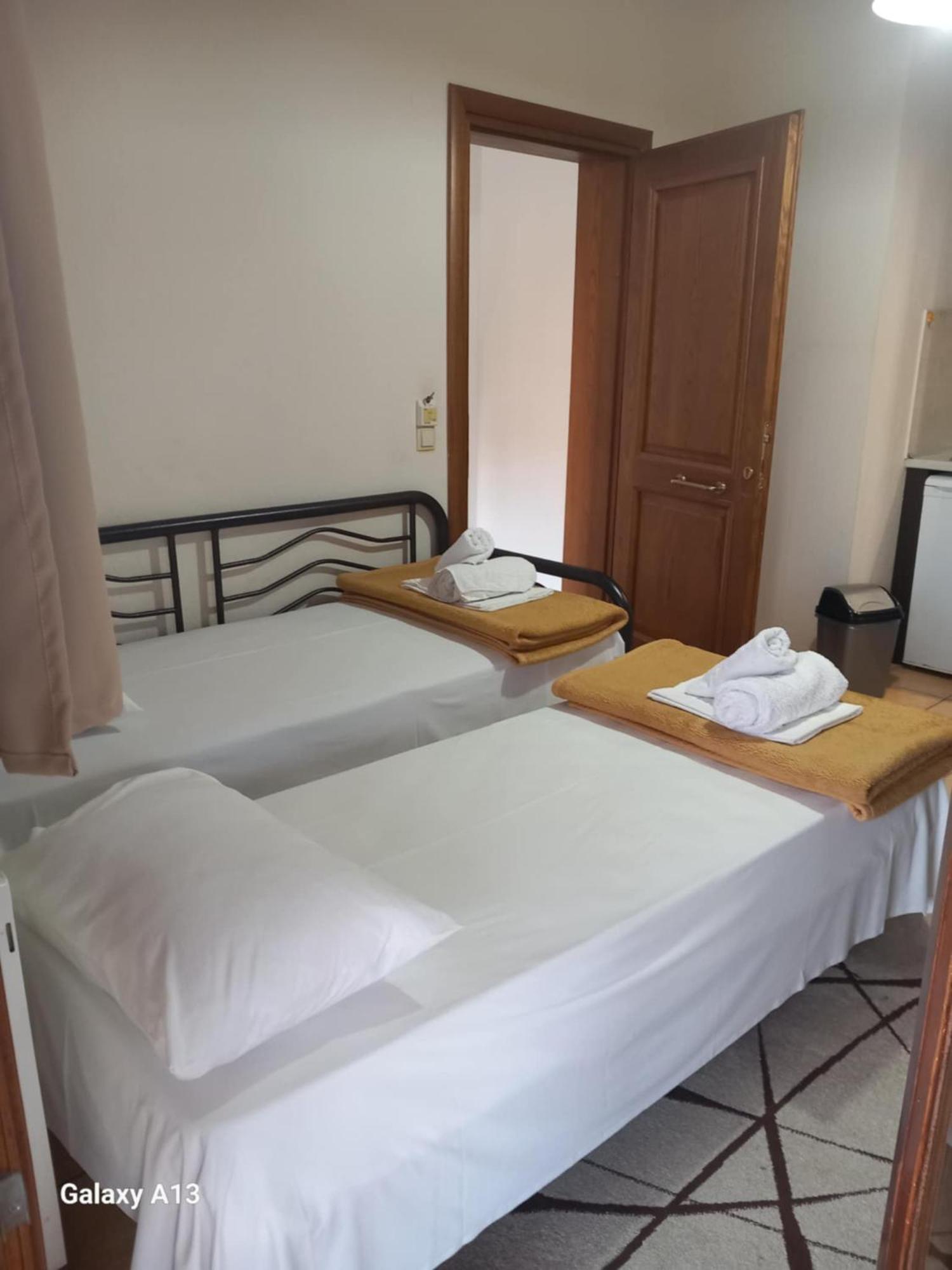 Ferienwohnung Pansion Fani Ouranoupoli Exterior foto